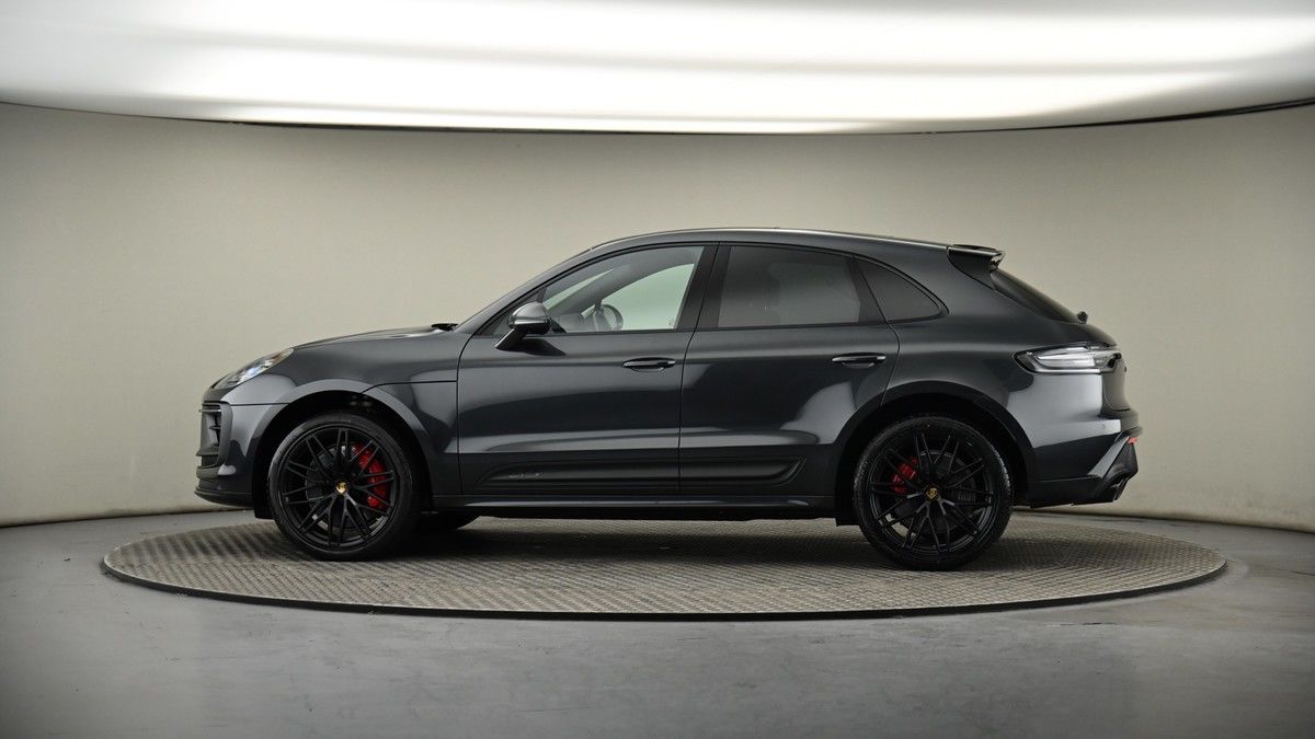 More views of Porsche Macan