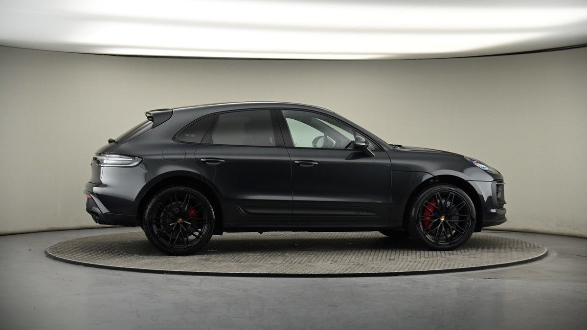 More views of Porsche Macan