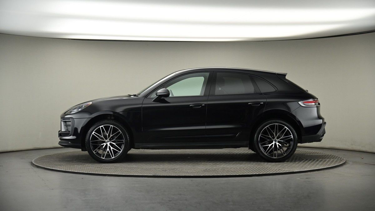 Porsche Macan Image 19