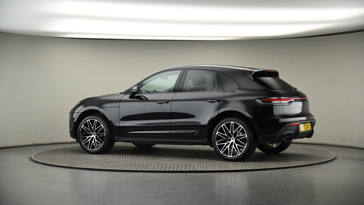 More views of Porsche Macan