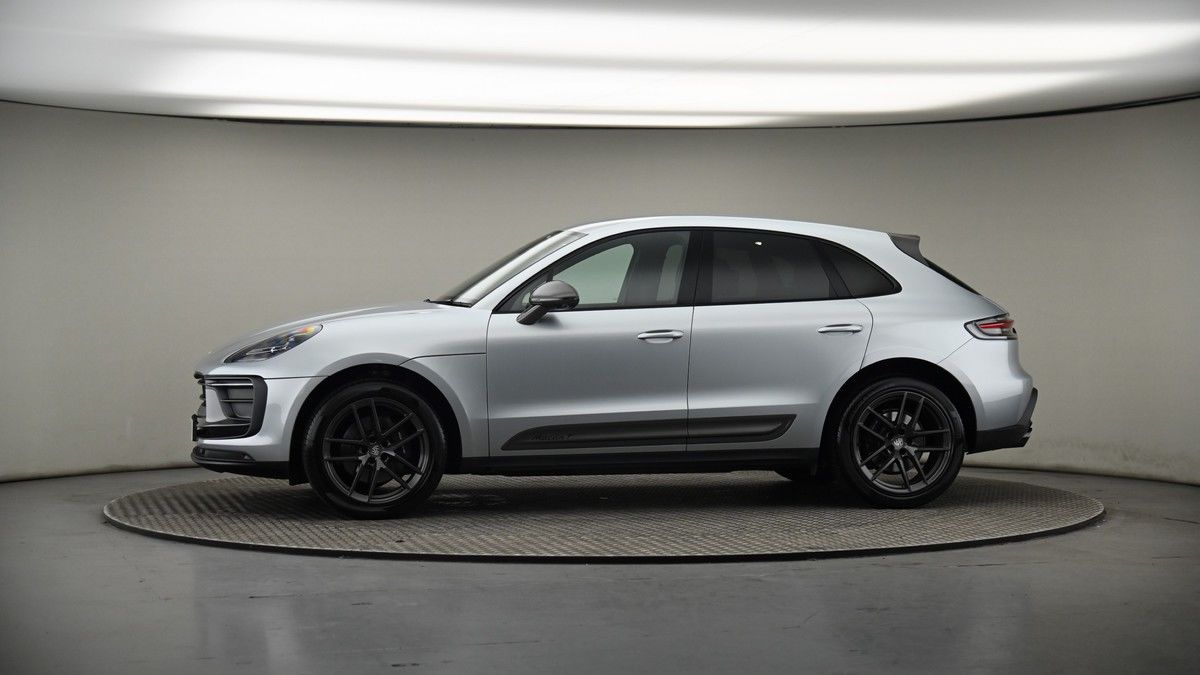 More views of Porsche Macan