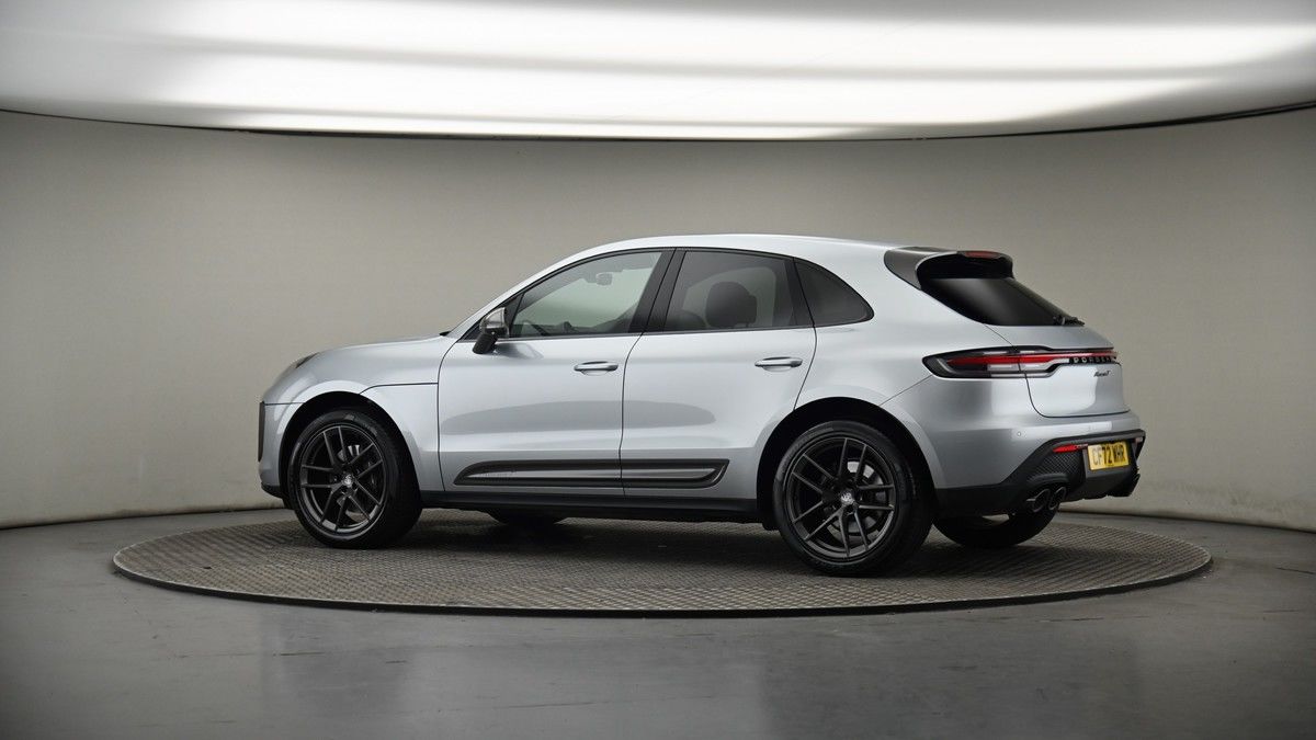 More views of Porsche Macan