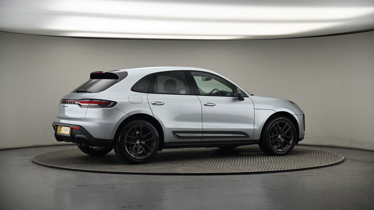 More views of Porsche Macan