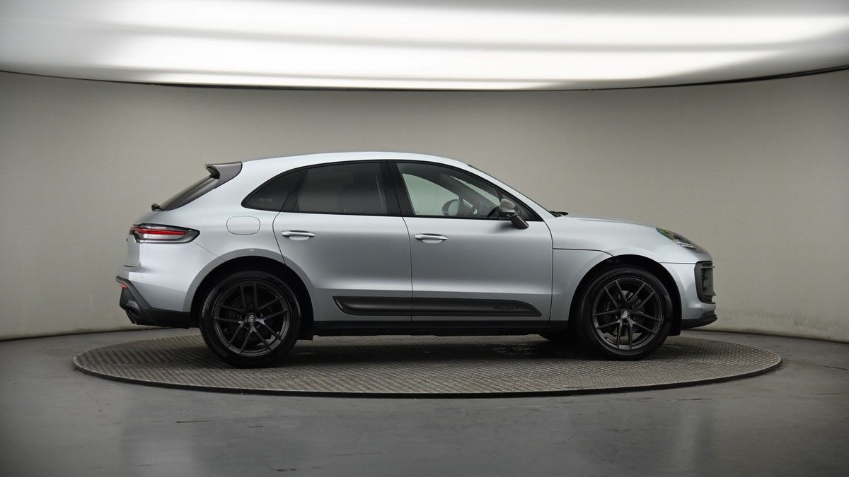 More views of Porsche Macan