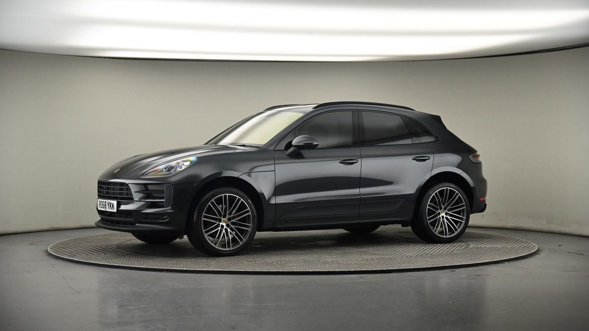 More views of Porsche Macan