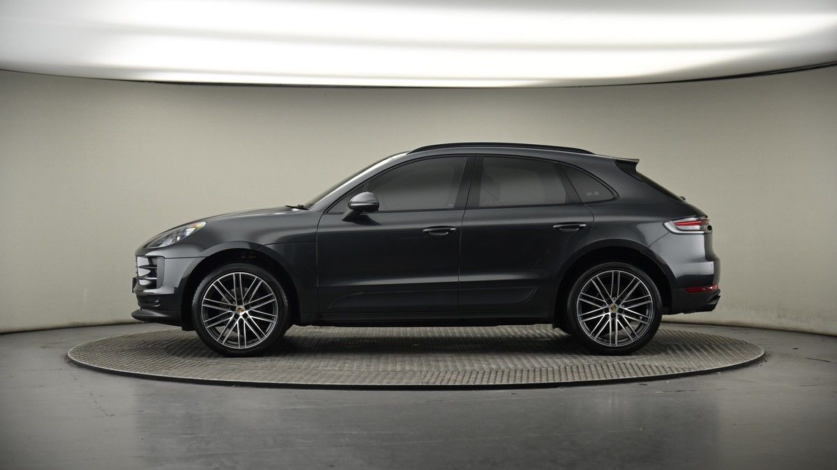 Porsche Macan Image 19