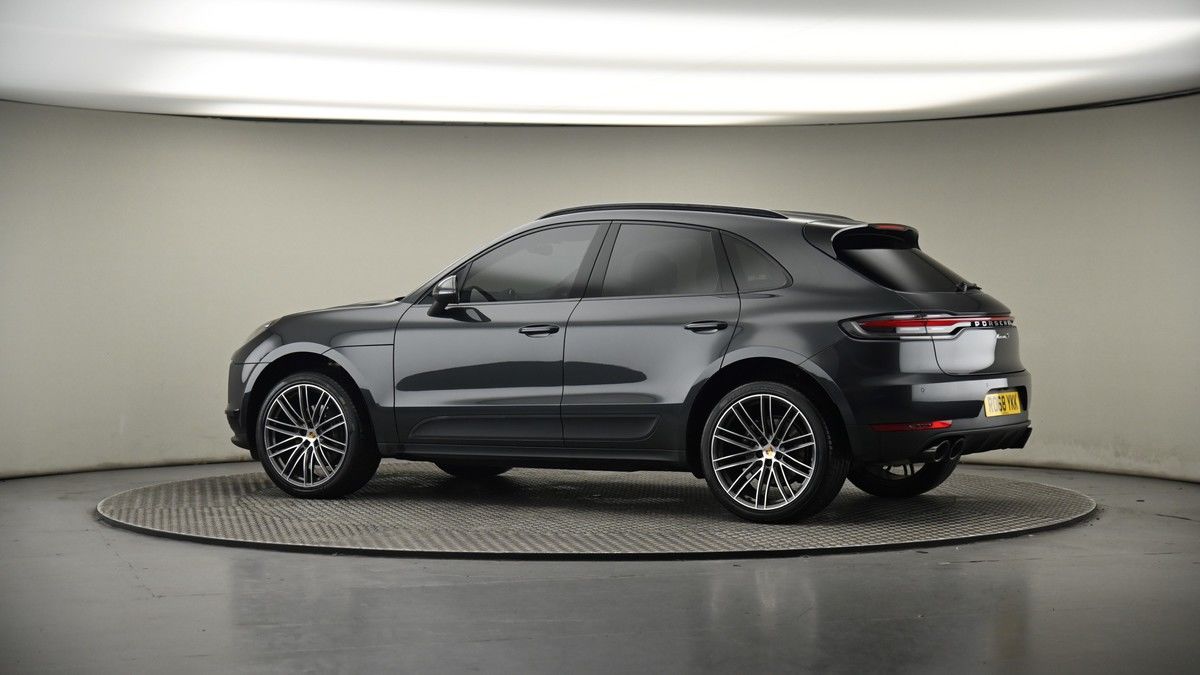 More views of Porsche Macan