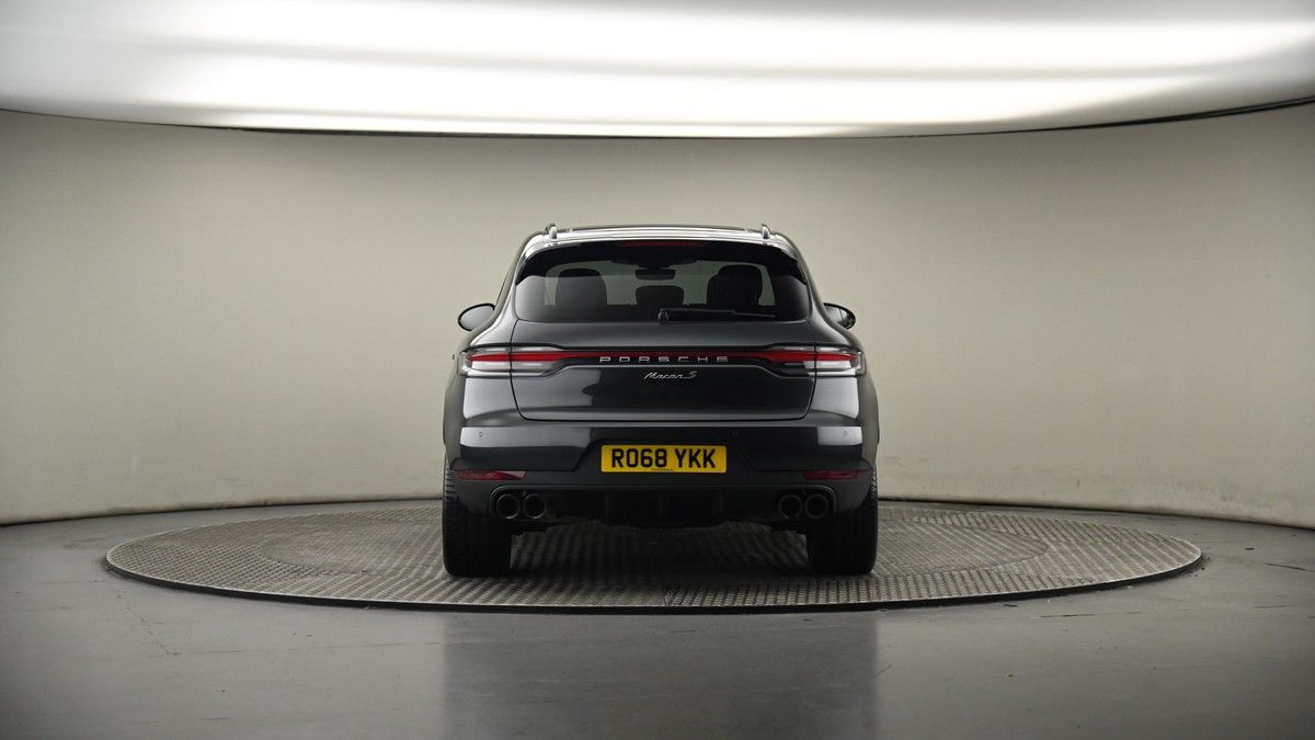 Porsche Macan Image 17