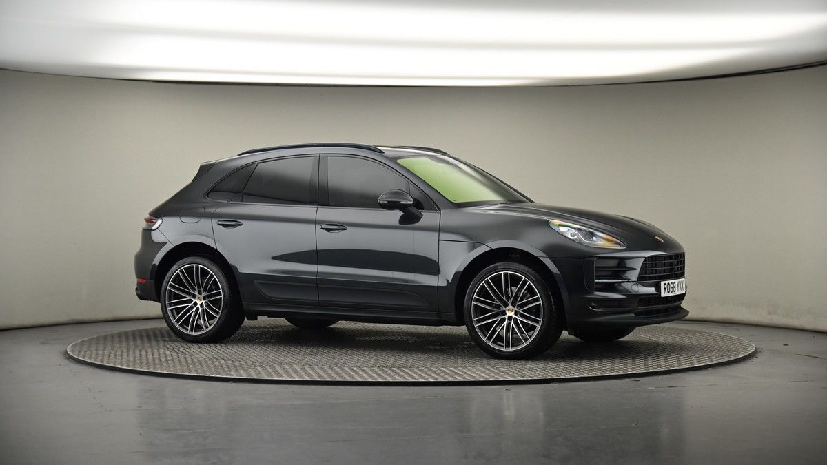 Porsche Macan Image 6