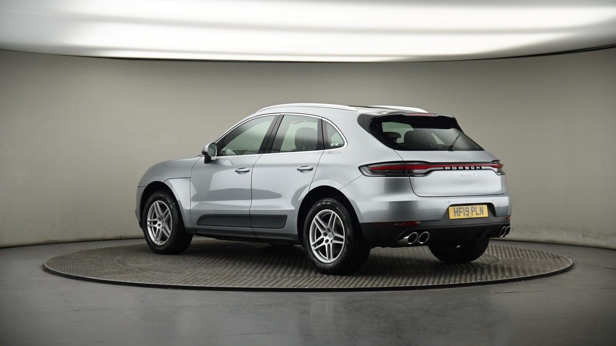 More views of Porsche Macan