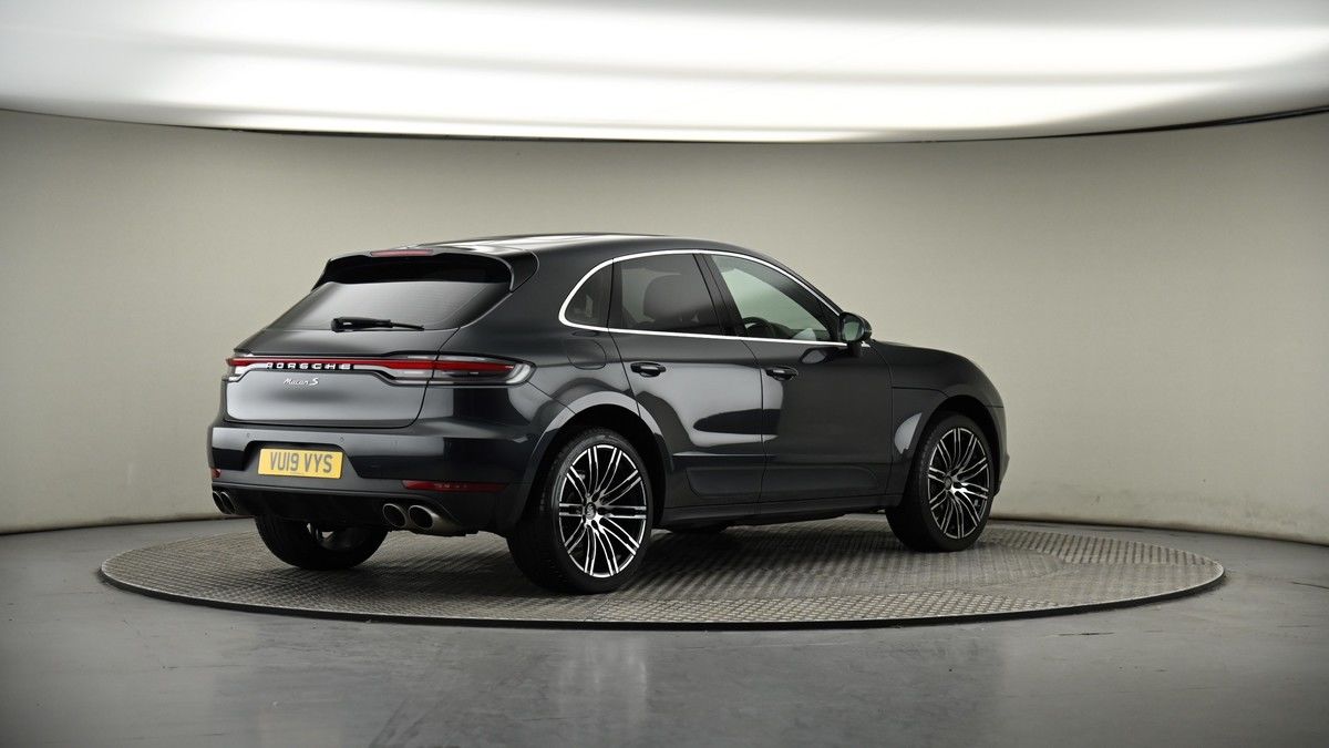 Porsche Macan Image 6