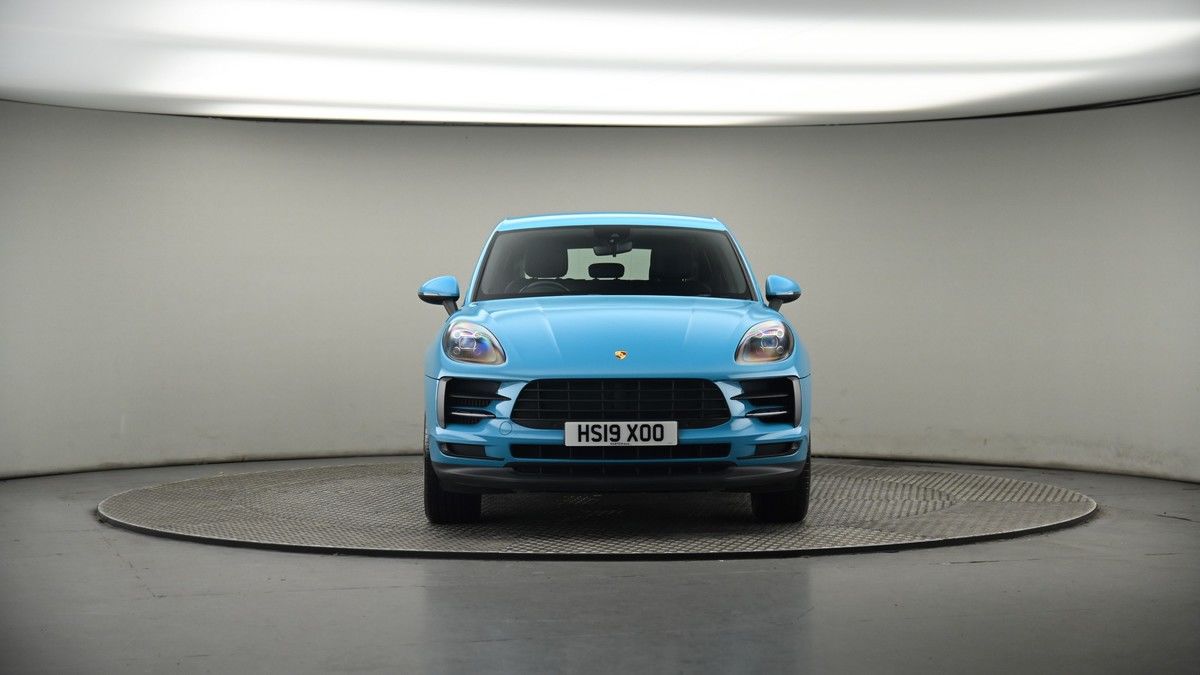 Porsche Macan Image 18