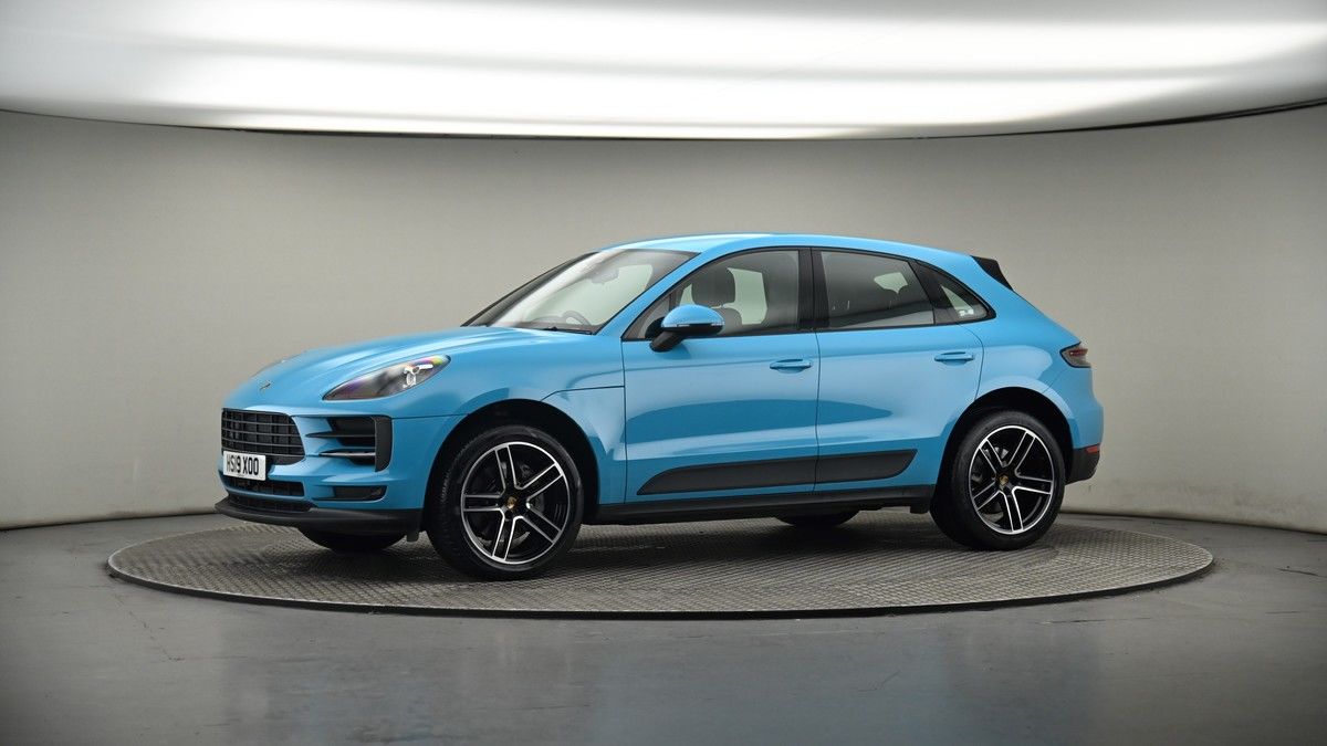 More views of Porsche Macan