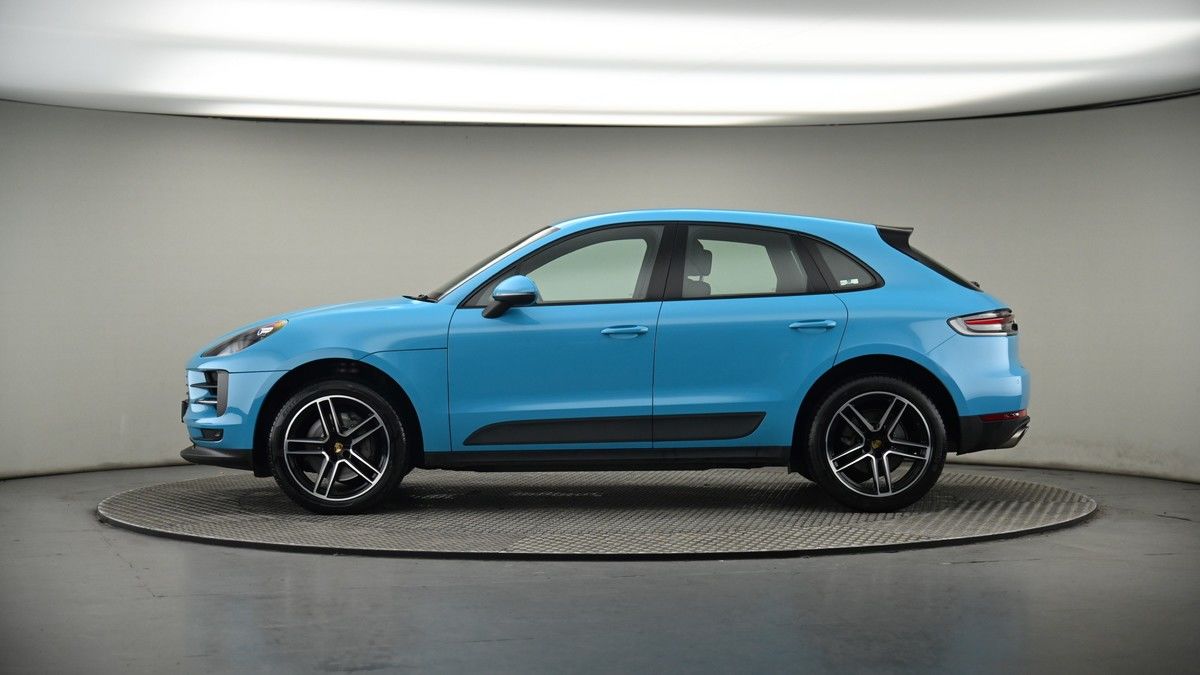 Porsche Macan Image 19