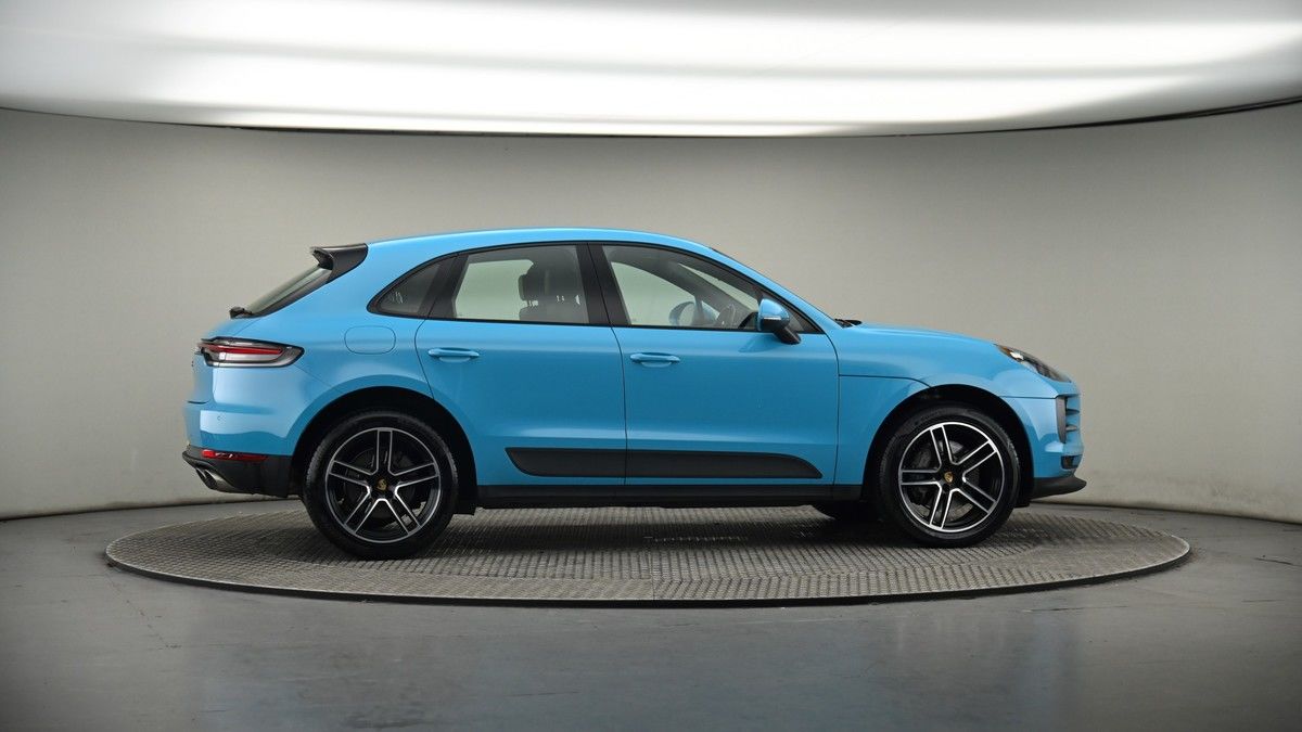 More views of Porsche Macan