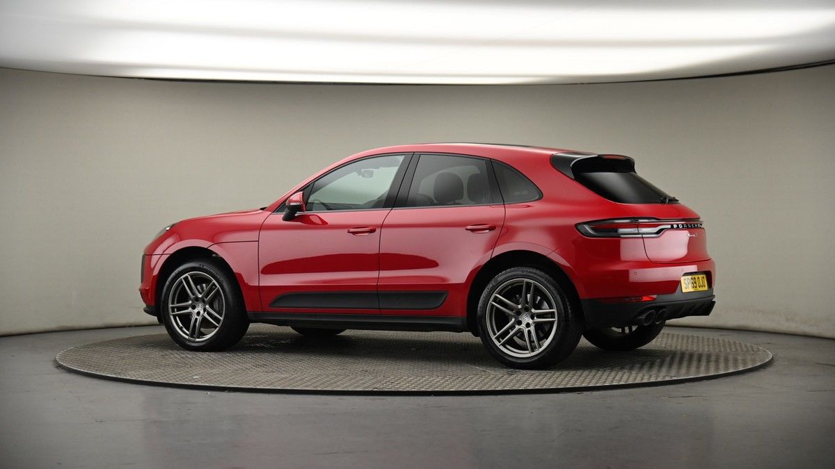 More views of Porsche Macan