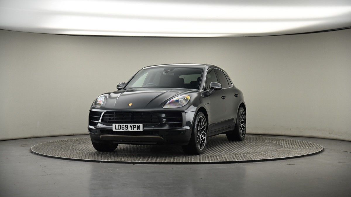 More views of Porsche Macan