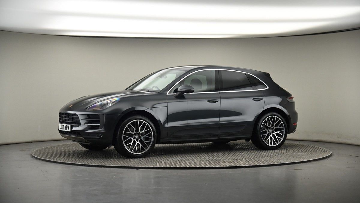 More views of Porsche Macan