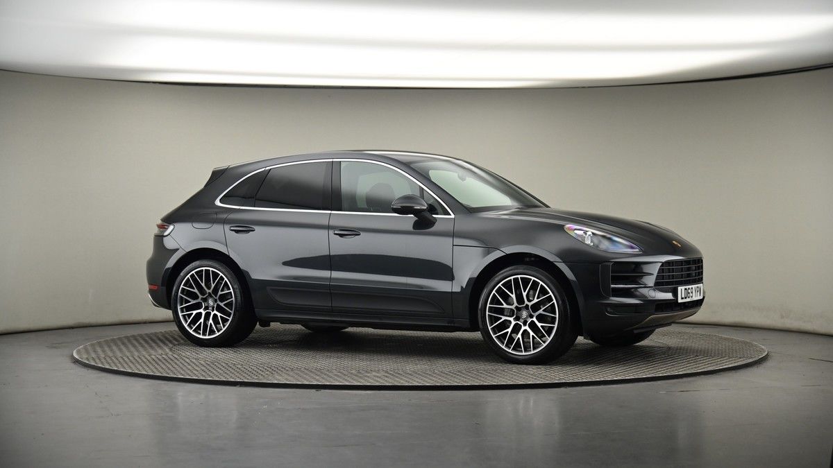 More views of Porsche Macan