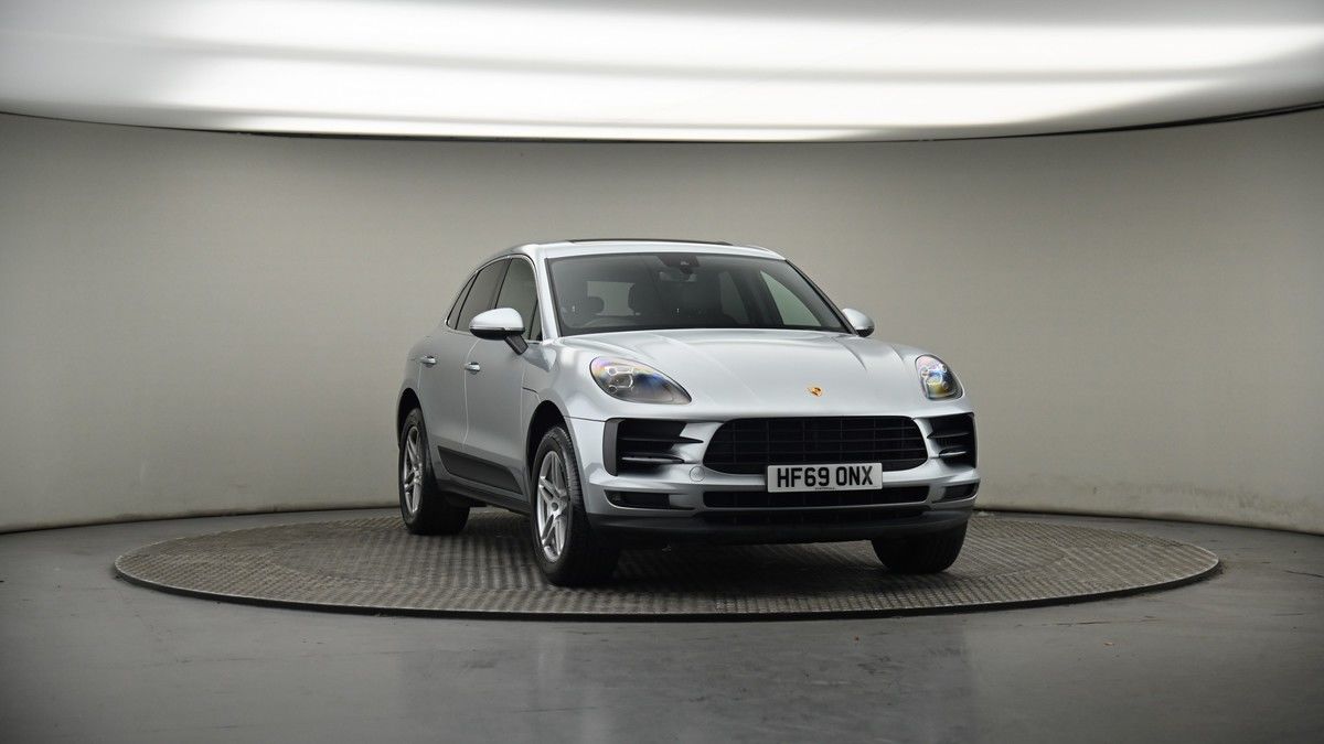 More views of Porsche Macan