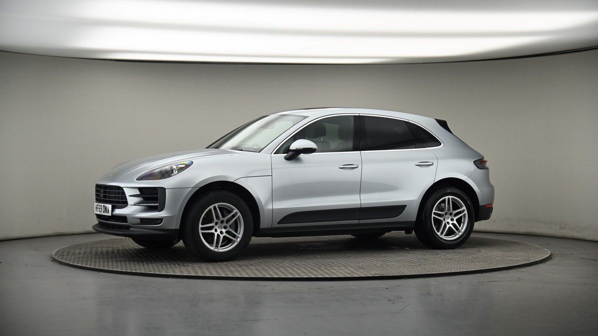 More views of Porsche Macan