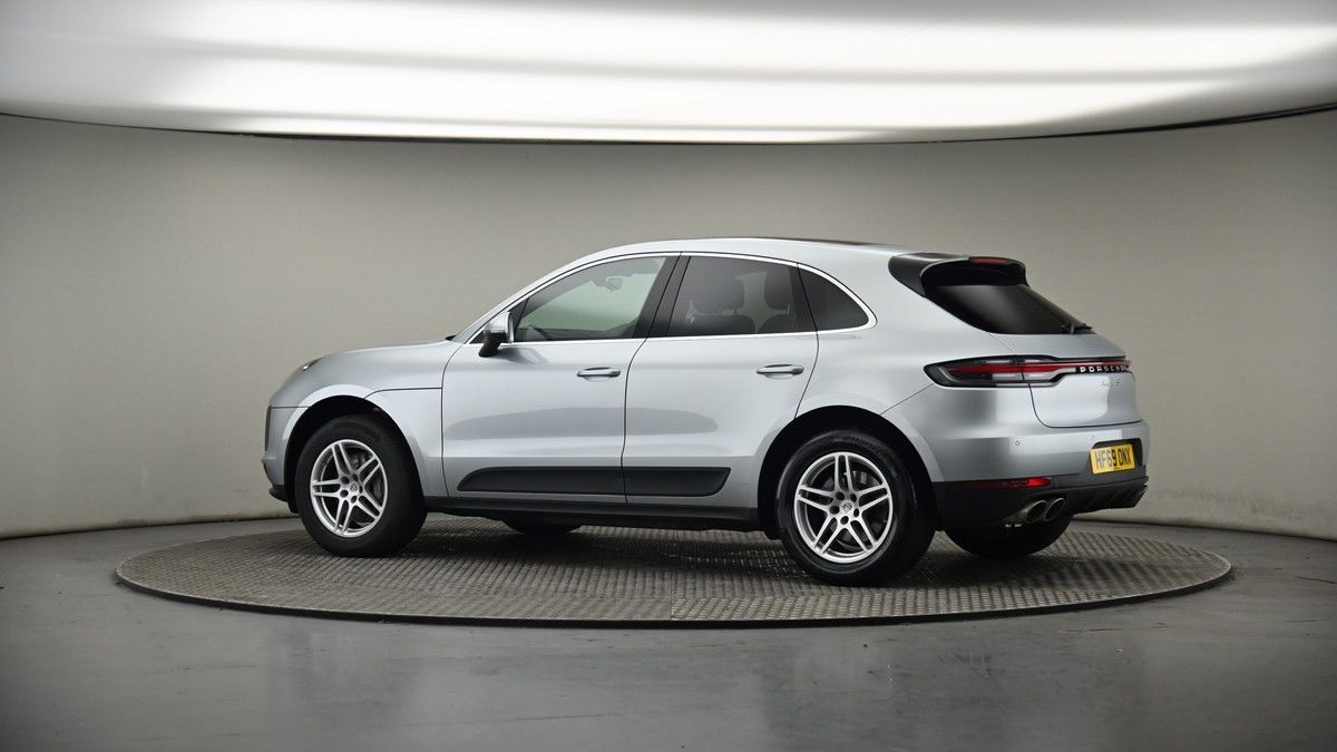 More views of Porsche Macan