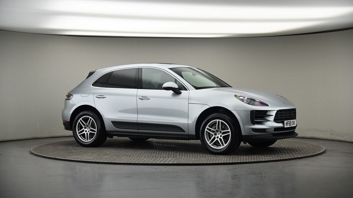 More views of Porsche Macan