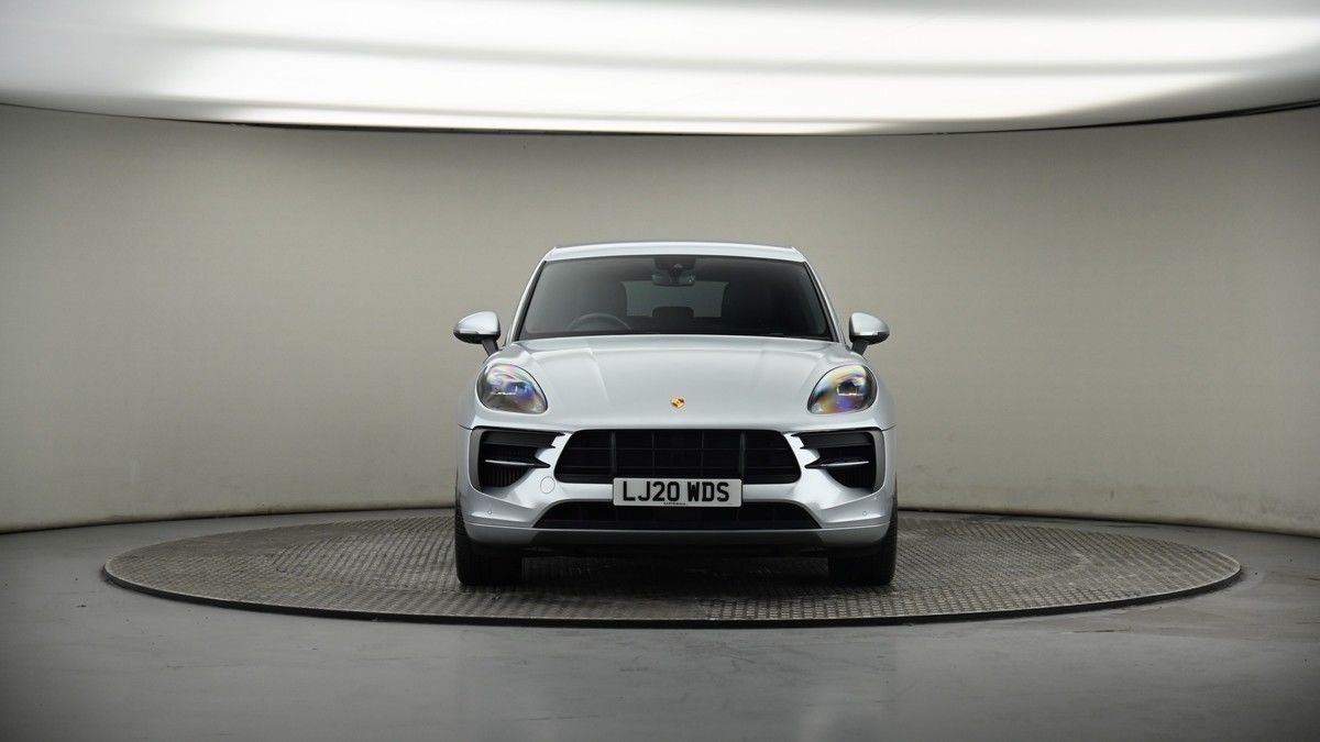 Porsche Macan Image 17