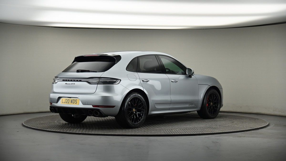 Porsche Macan Image 6