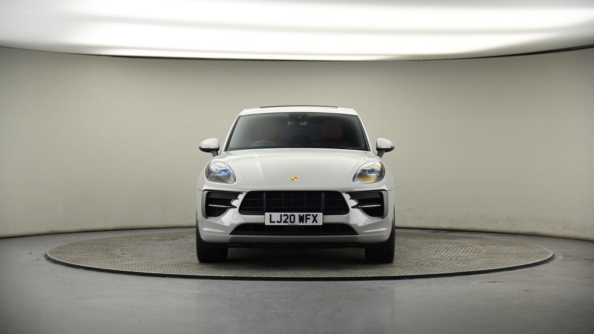 Porsche Macan Image 18