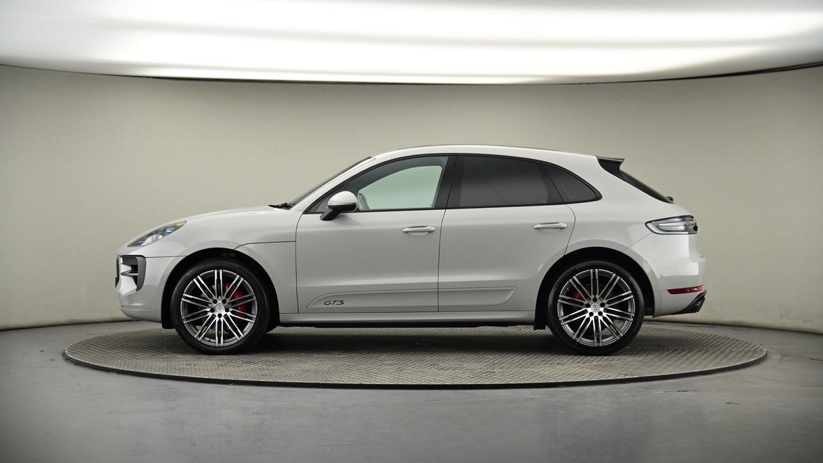 Porsche Macan Image 19