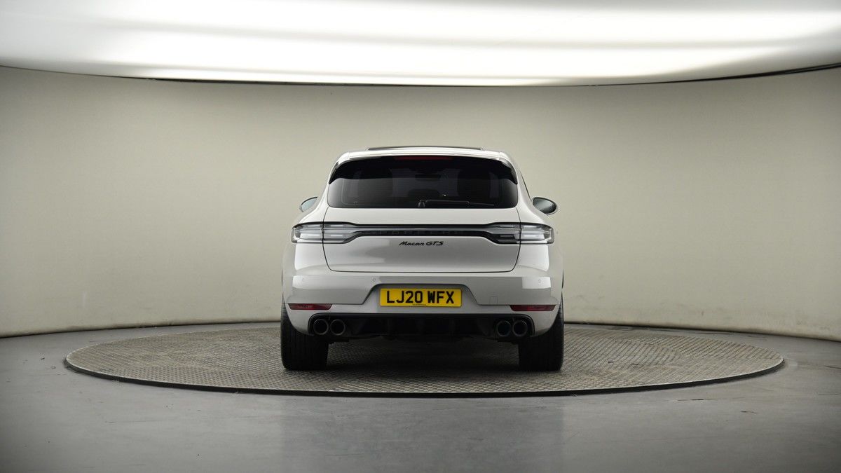 Porsche Macan Image 17