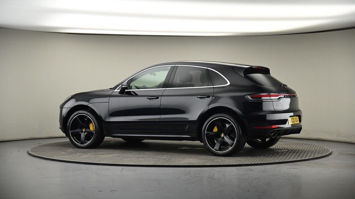 More views of Porsche Macan