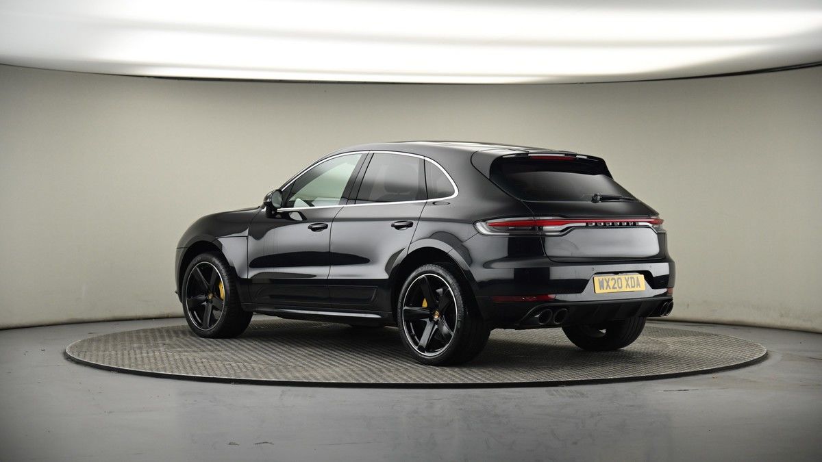 More views of Porsche Macan