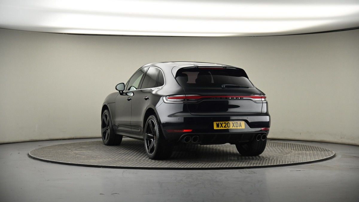 More views of Porsche Macan