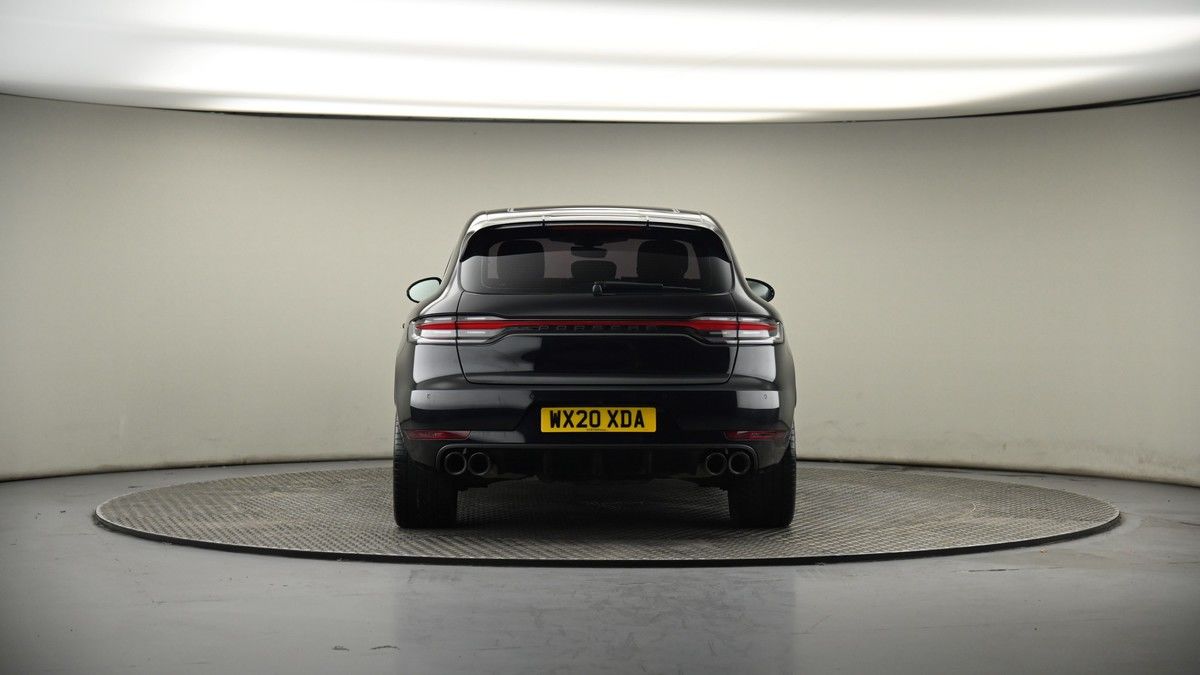 Porsche Macan Image 17