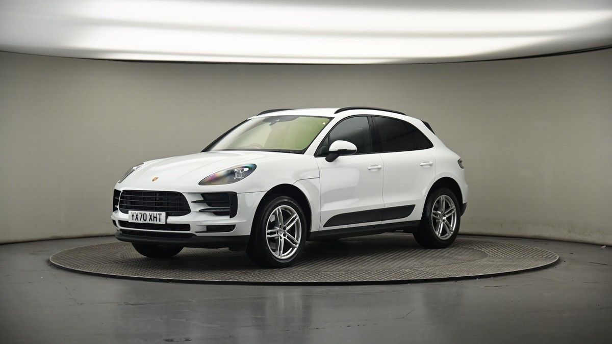 More views of Porsche Macan