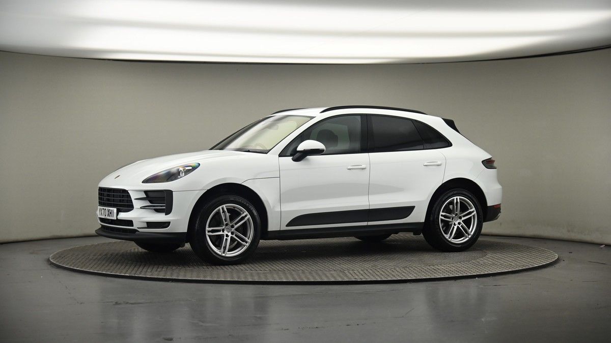 More views of Porsche Macan