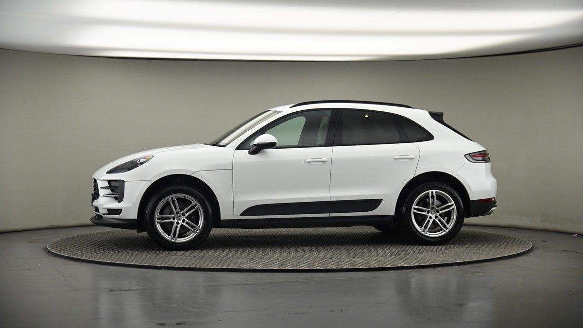 More views of Porsche Macan