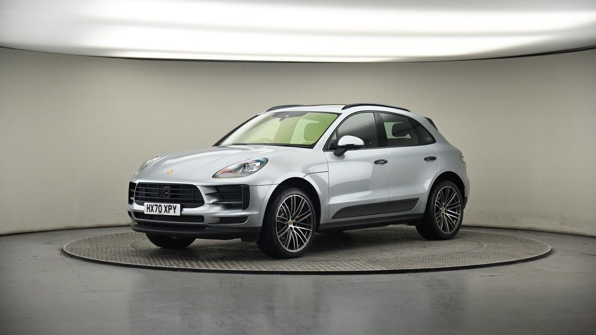 More views of Porsche Macan