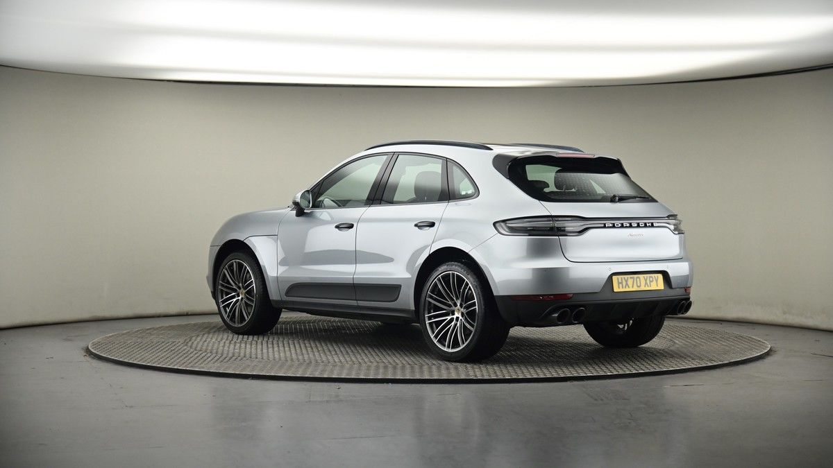 More views of Porsche Macan