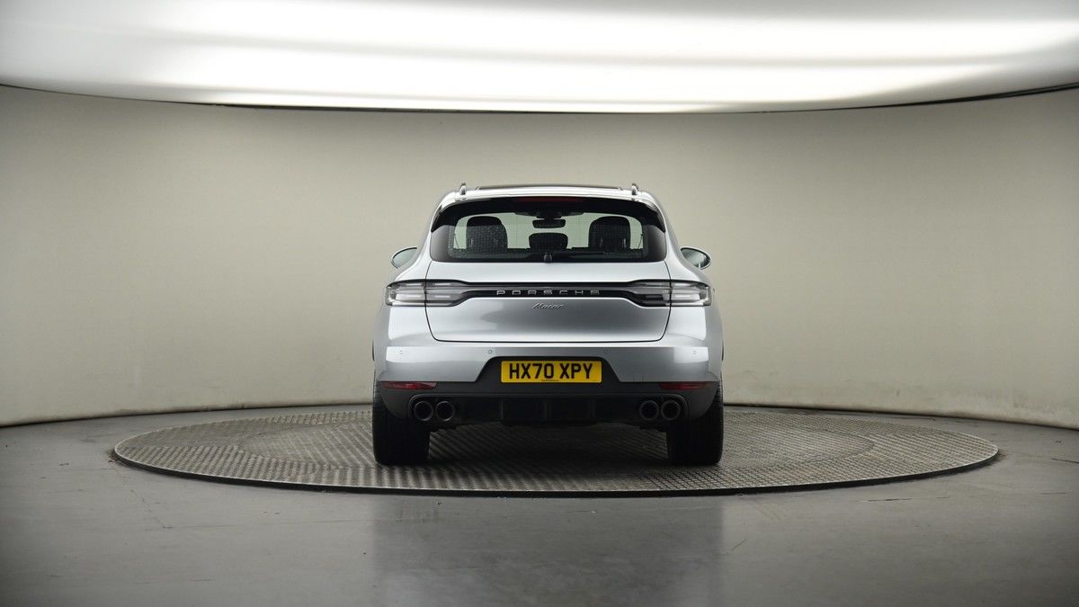 Porsche Macan Image 17