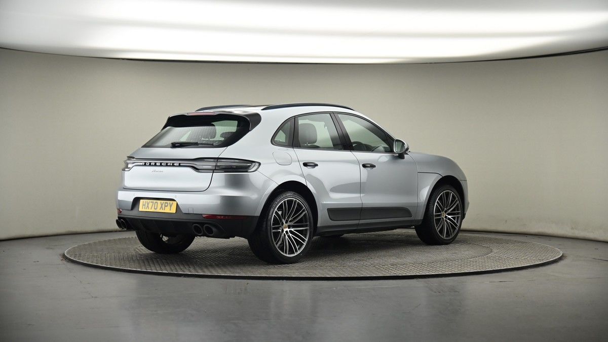 Porsche Macan Image 7