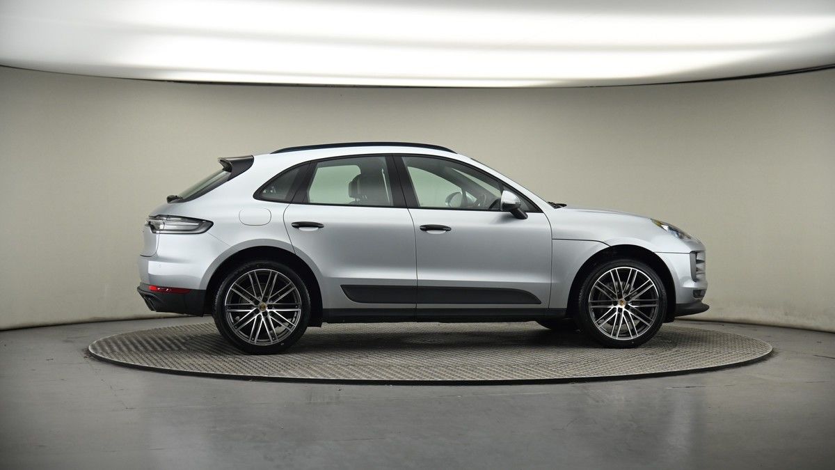 More views of Porsche Macan