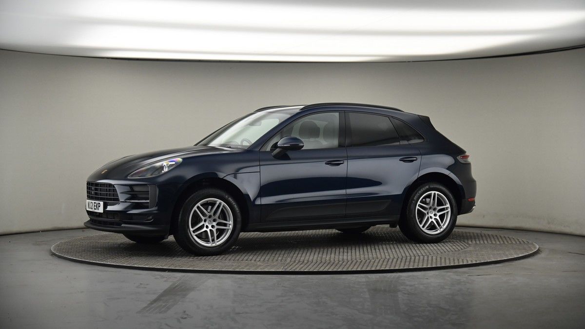 More views of Porsche Macan