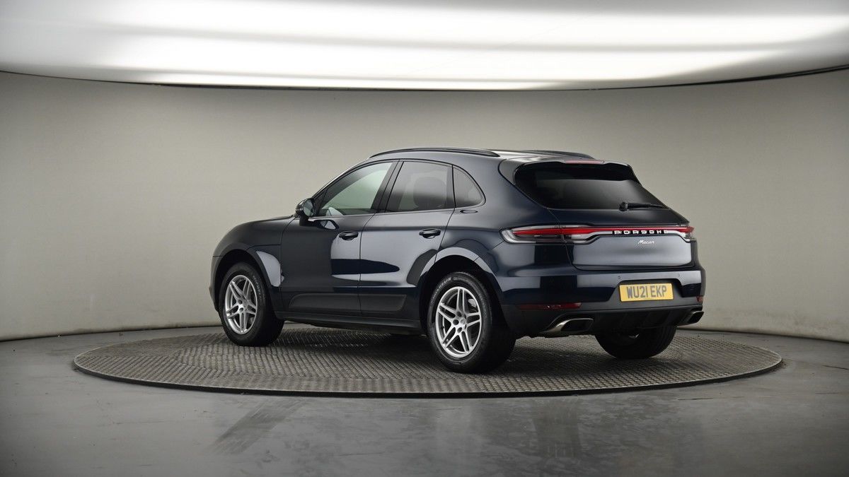 More views of Porsche Macan