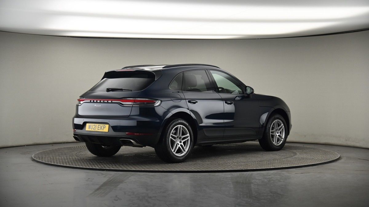 More views of Porsche Macan