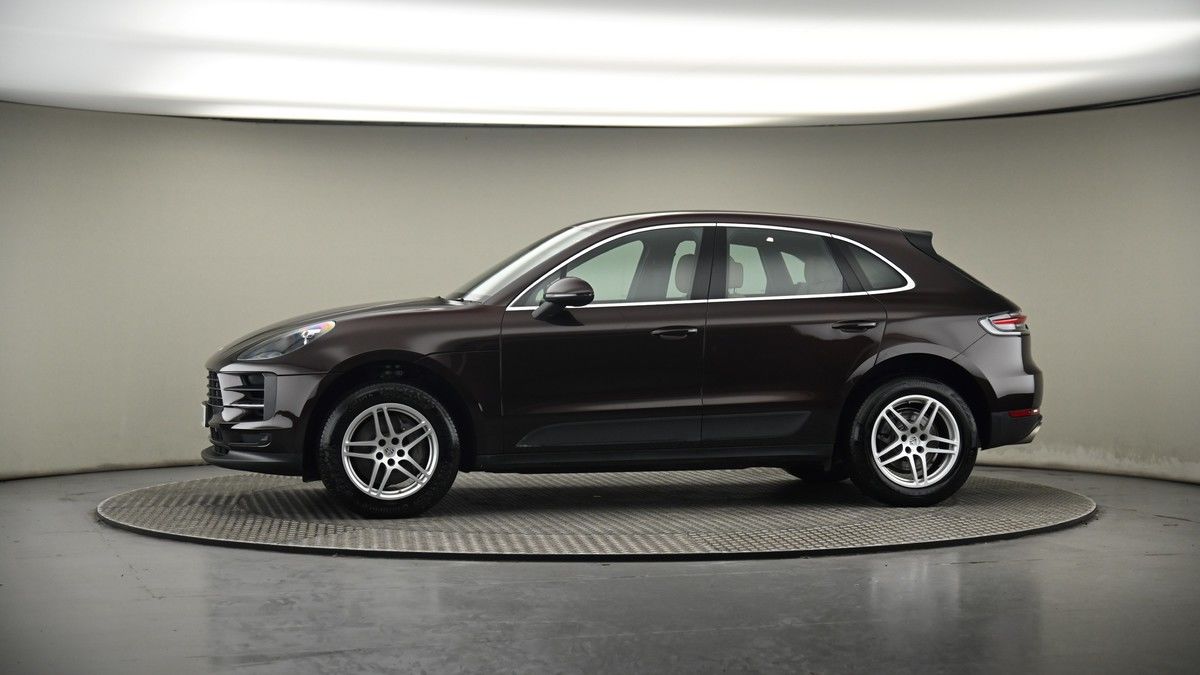 More views of Porsche Macan