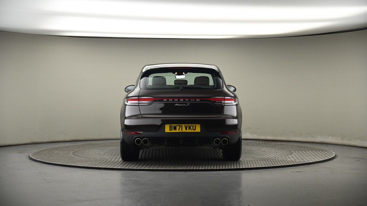 Porsche Macan Image 17