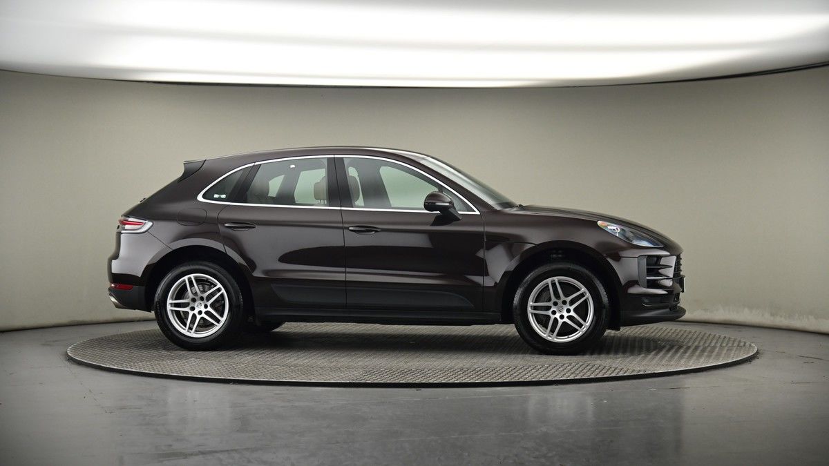 More views of Porsche Macan